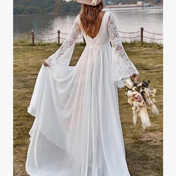 Boho wedding dress - Picture 2 of 3